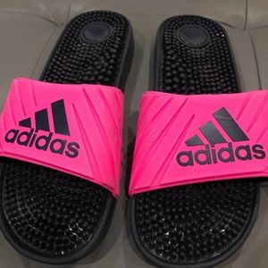 Women’s Adidas slide